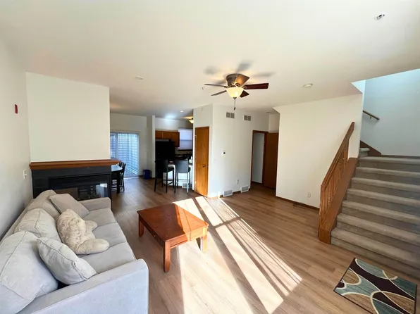 33 S Gardens Way, Fitchburg, WI 53711