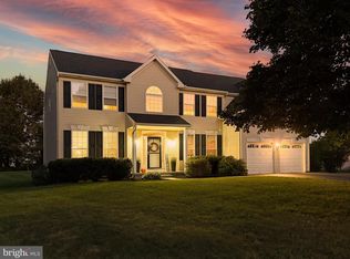 118 Fox Run Dr, Collegeville, PA 19426