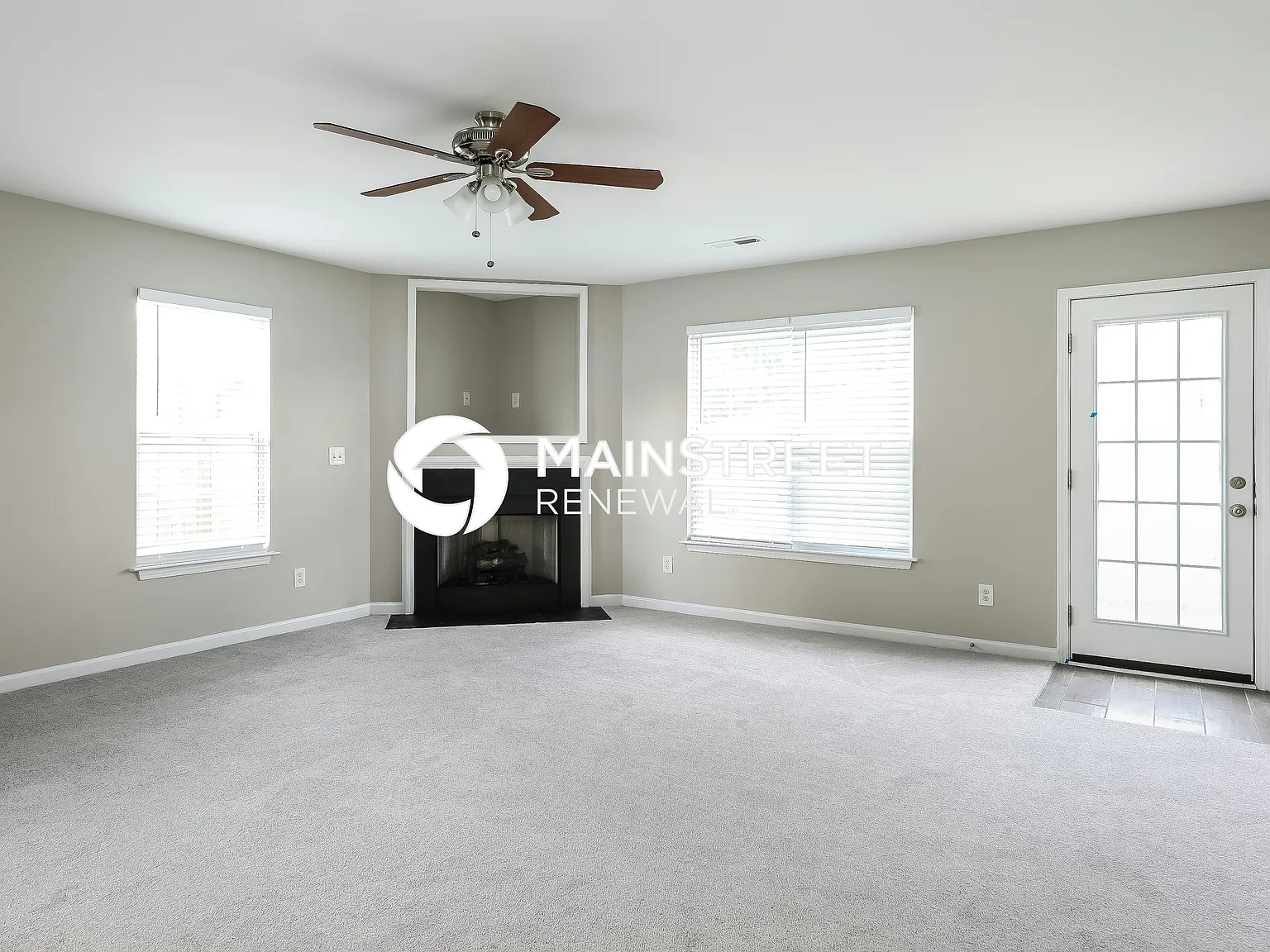 5902 Laurel Creek Ct — Photo 2