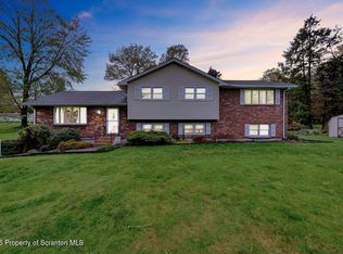 71 Pumphouse Rd, Lake Ariel, PA 18436