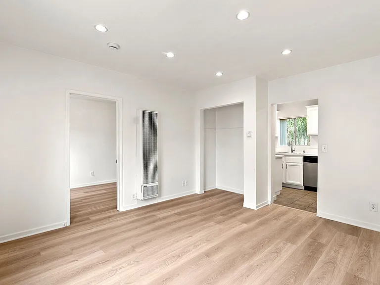 5433 Abbott Pl #14 — Photo 7
