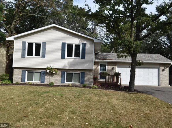 12041 Goldenrod St NW, Coon Rapids, MN 55448
