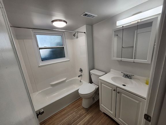 3rd image of 1301 S Logan St #B