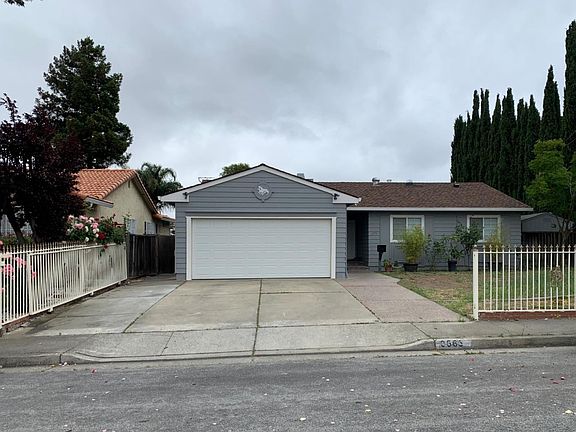 2nd image of 3565 Cuesta Dr