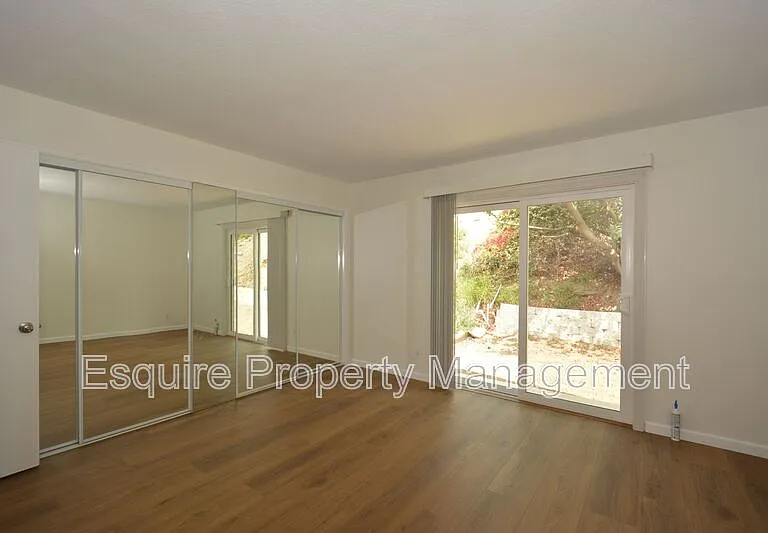 283 Calle Higuera — Photo 17