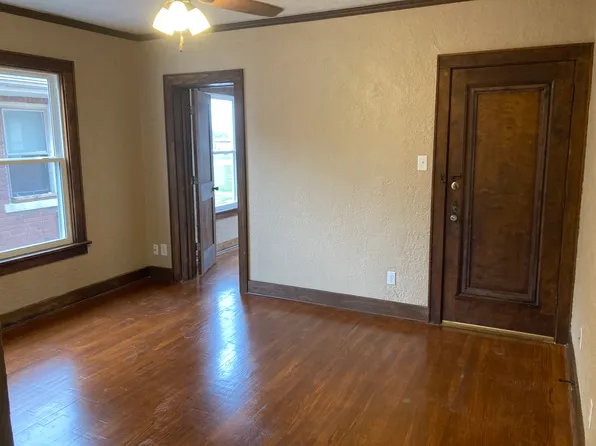 417 W Capitol Ave #4, Springfield, IL 62704