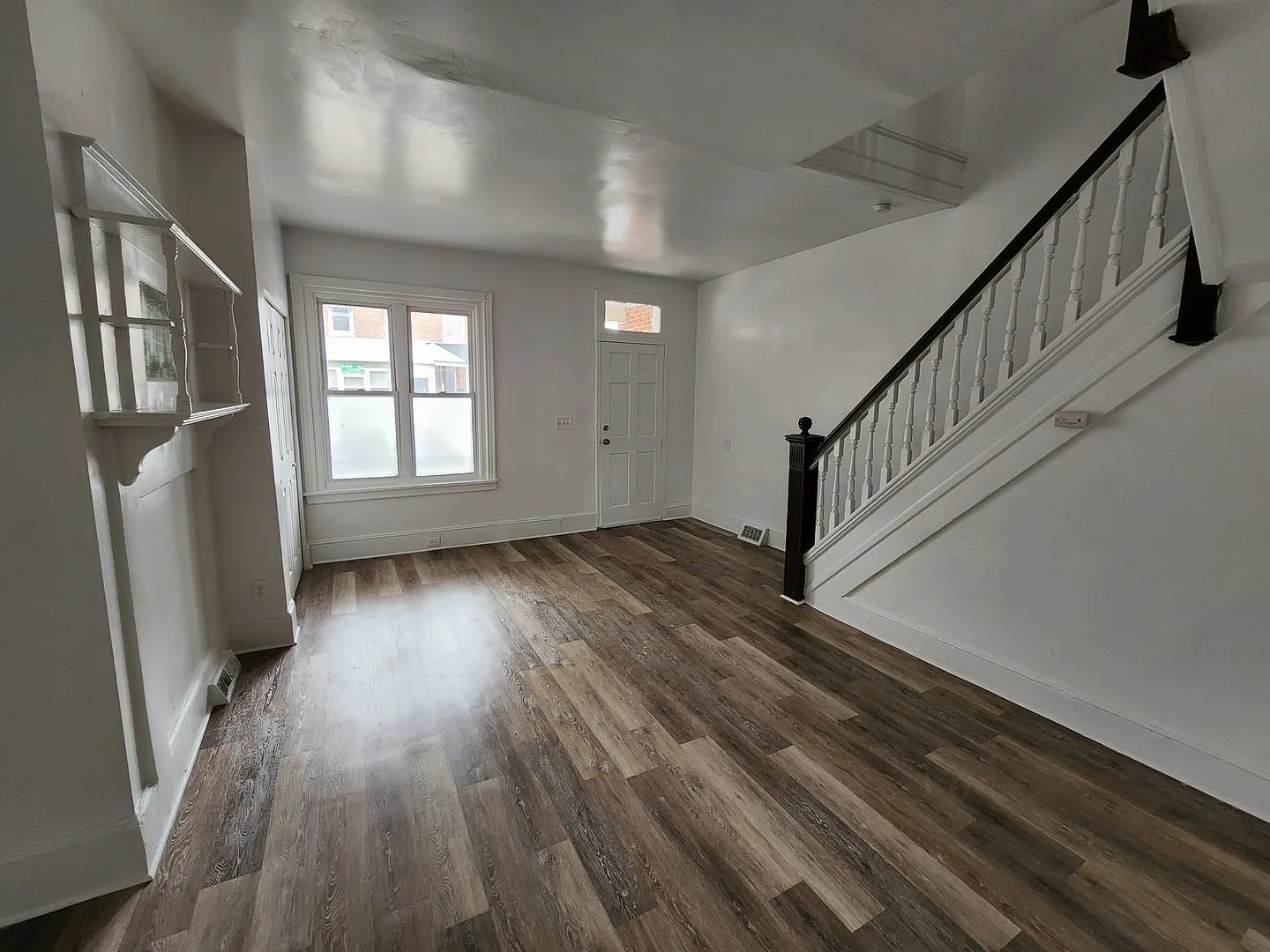 834 E. 17th St. — Photo 4