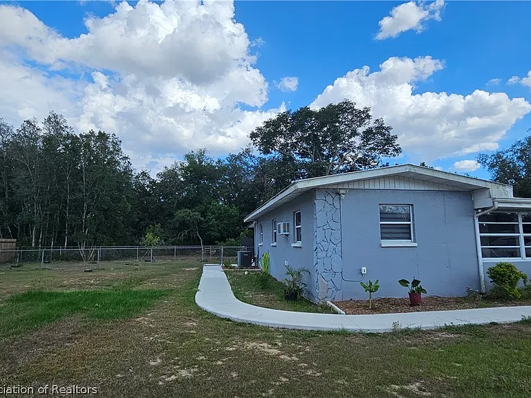 1970 N Zenith Rd — Photo 9