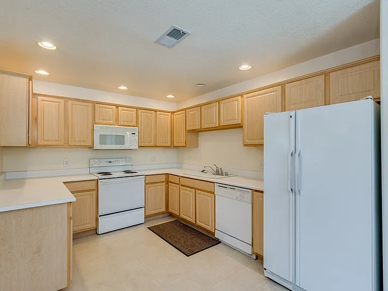 15225 N 100th St #2200 — Photo 3