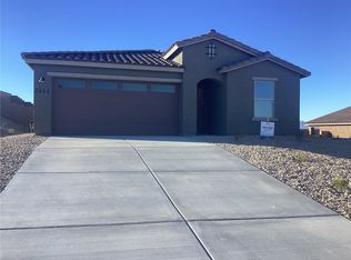 2812 Steamship Dr, Bullhead City, AZ 86429