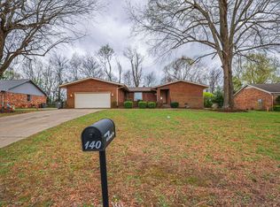 140 Timothy Dr, Paducah, KY 42003