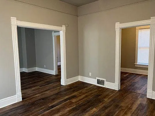 2 bed, 937 sqft, $900 — Photo 3