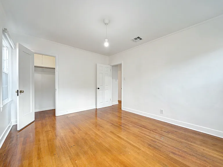 815 N Curson Ave — Photo 52