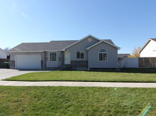 3059 N Highpoint Dr, Idaho Falls, ID 83401