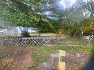 7956 Loomis St, Lake Worth, FL 33462