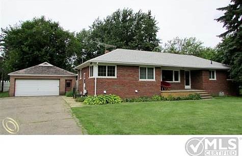 2 Car Detached Garage