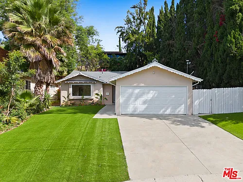 21817 Providencia St Photo 1