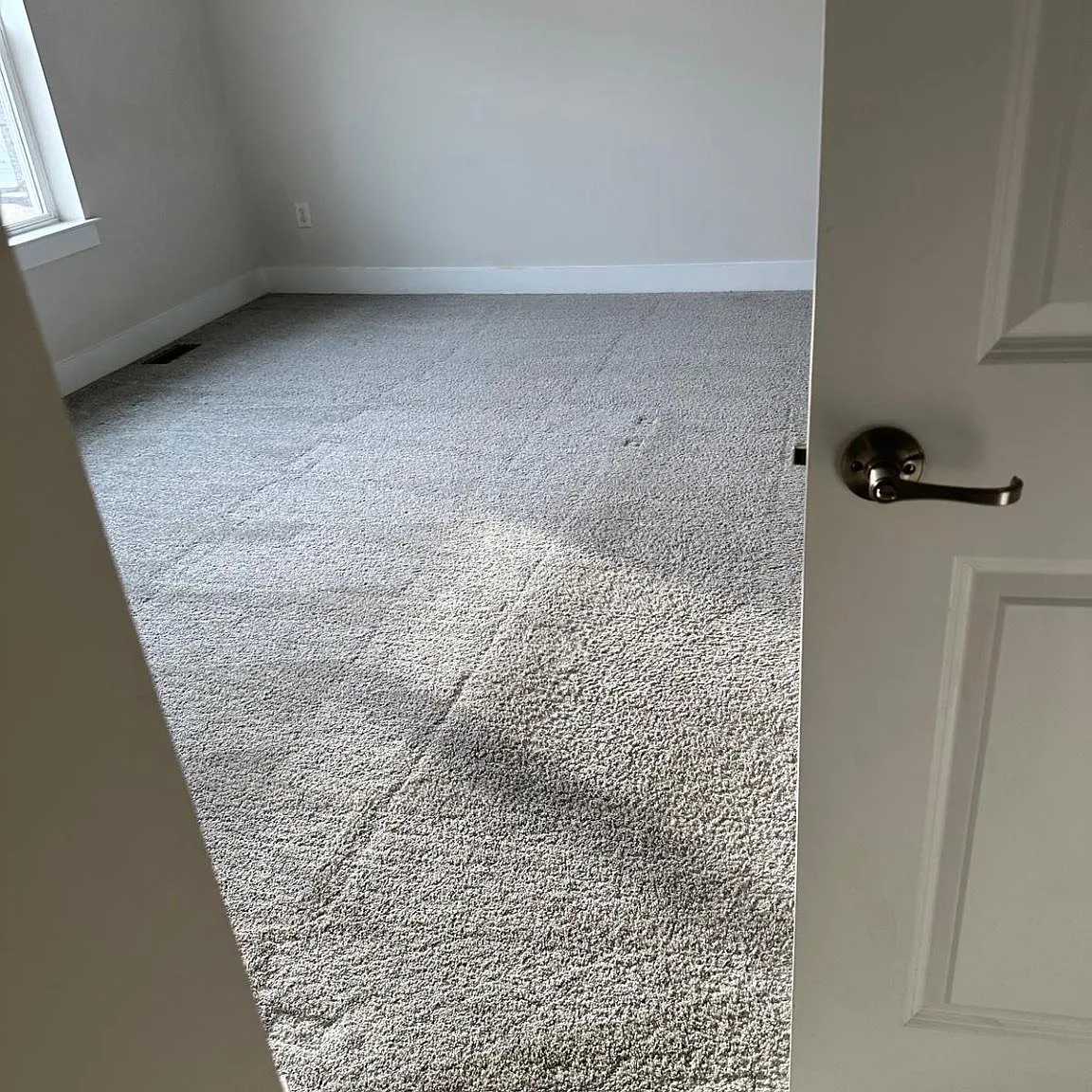3 bed, 2.5 bath, 2450 sqft, $3,595 — Photo 3