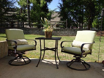 Peaceful back setting