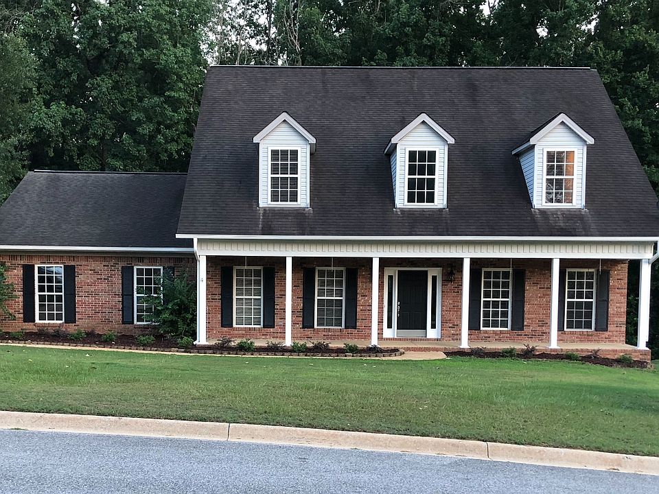 Attractive classic exterior