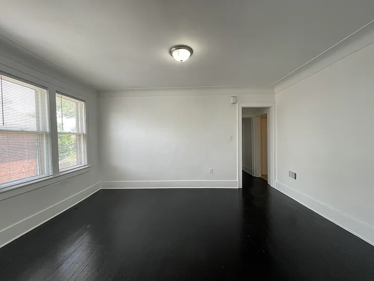 4708 Lakewood St — Photo 7
