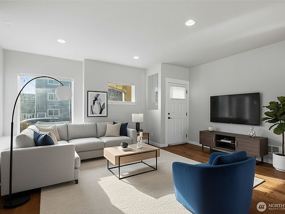 3rd image of 554 Prospect Street