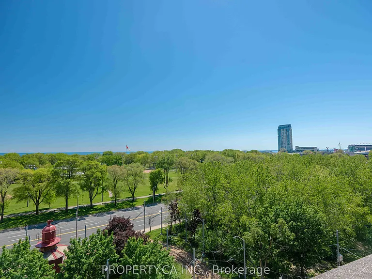 215 Fort York Blvd #2203 — Photo 23