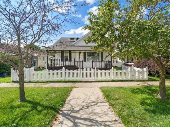 212 Michigan St, Lapaz, IN 46537