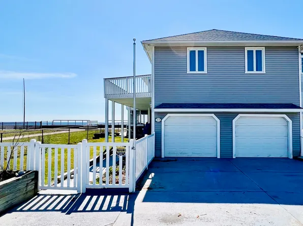 33 Point Beach Drive, Milford, CT 06460