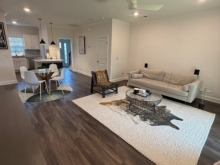 4347 Azalea Dr — Photo 9