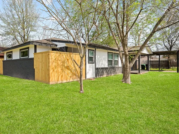 2222 Peppermill Rd, Houston, TX 77080