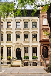 212 Columbia Heights in Brooklyn Heights