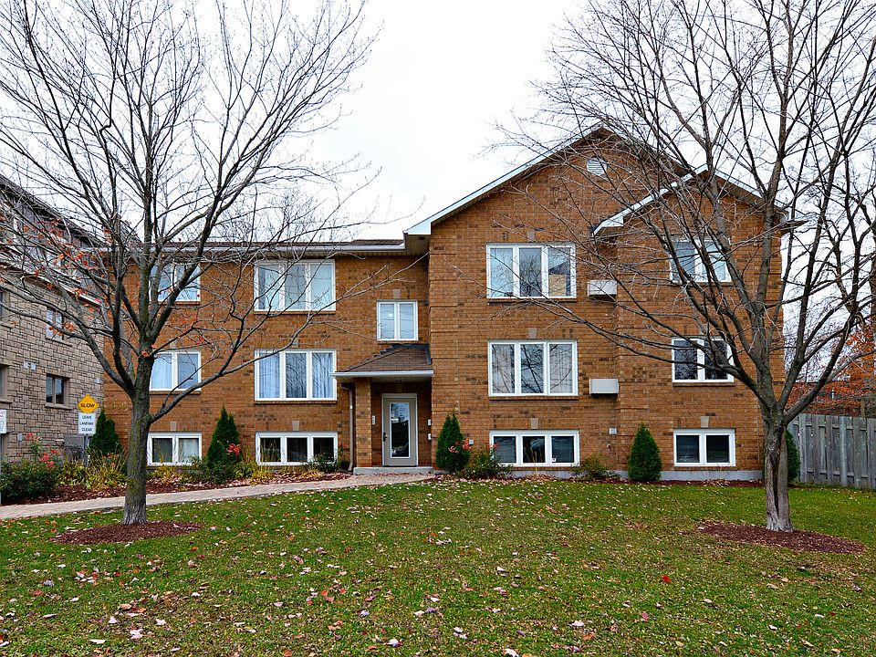 1st image of 1660 Russell Rd #1