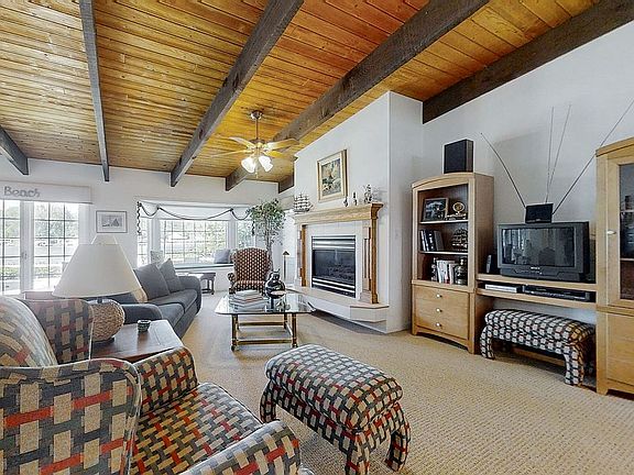 5th image of 2346 E Lake Dr