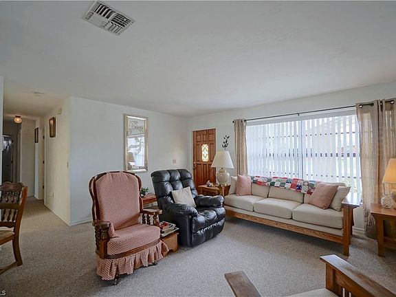 5th image of 3915 4th St W Unit 4