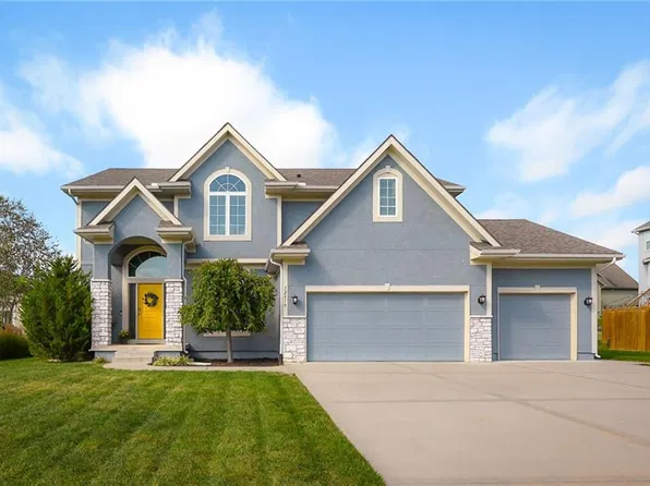 12810 Woodland Ave, Kansas City, MO 64145
