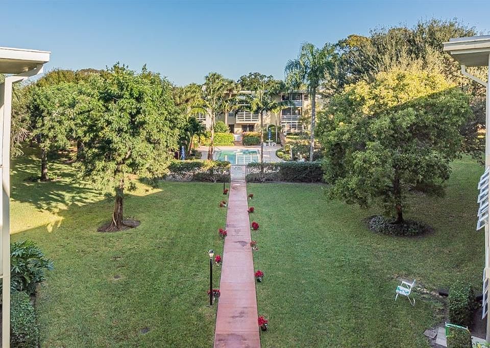 1st image of 1100 Ponce De Leon Cir