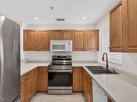 5th image of 9400 Ivy Brook Run APT 108