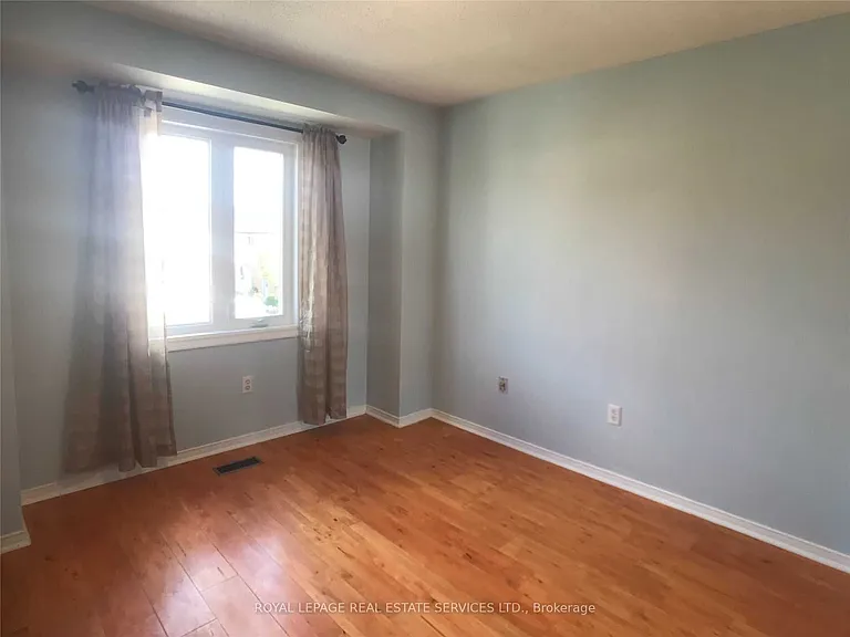 5252 Bushelgrove Cir — Photo 24