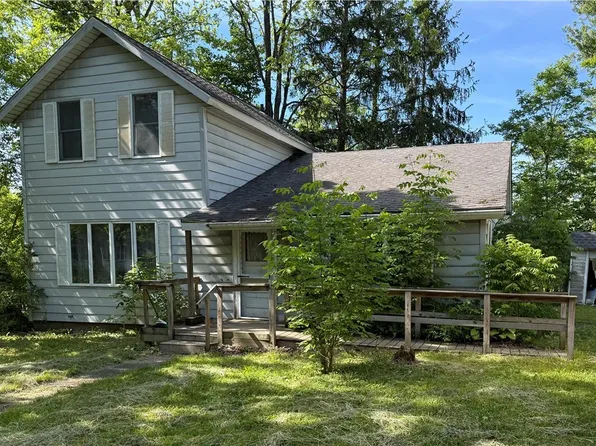 116 5th Ave, Chardon, OH 44024