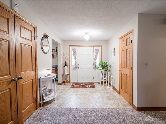 3rd image of 1830 Beechwood Dr