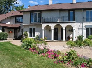 1869 Eagle Ridge Dr APT 9, Mendota Heights, MN 55118