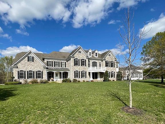 3rd image of 14408 Woodmore Oaks Ct