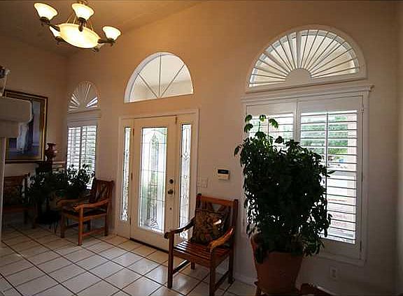 5th image of 725 Villa Antigua Ct