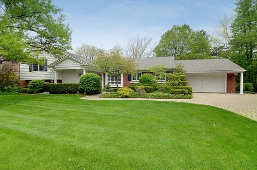 1st image of 415 Pamela Cir
