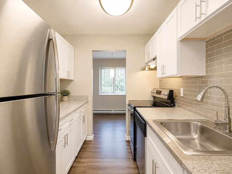 The Evalee Apartments — Photo 27