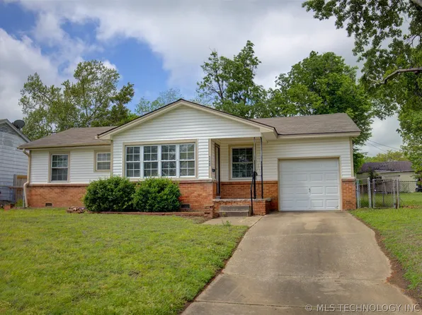 340 N 20th St, Collinsville, OK 74021