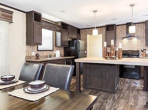 Open Kitchen/Dining room