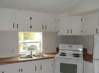 220 Old State Rd, Erving, MA 01344