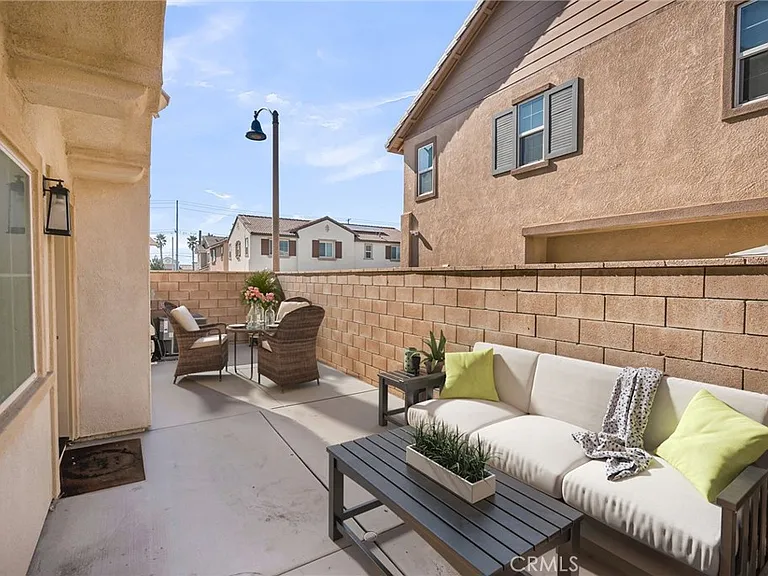 16064 Symphony Ln — Photo 36